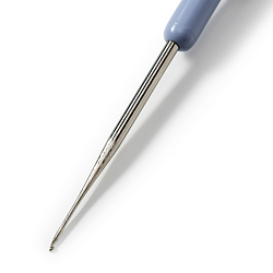 175325 Крючок для тонкой пряжи с пластиковой ручкой и колпачком, сталь, 0,75 мм, Prym